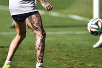 Những ngôi sao bóng đá là “con nghiện”... xăm mình