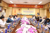 Bộ Y tế họp khẩn: 40.000 ca nghi sởi, 5 người tử vong