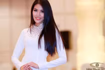 Lan Khuê đẹp dịu dàng với áo dài ở Miss World 2015