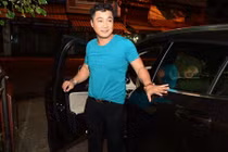 Lý Hùng lái xe mới tậu đi thi The Winner Is