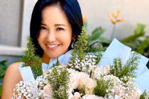 Ca sĩ Hồng Nhung xinh đẹp, trẻ trung bất ngờ ở tuổi 50