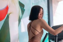 Lệ Quyên bị chê "khoe vòng 3 tới mức kém sang"