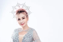 Diễn viên Hoàng Yến hẹn hò bạn trai kém 16 tuổi sau ly hôn