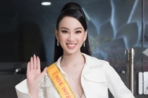 Ái Nhi rạng rỡ lên đường sang Ai Cập thi Miss Intercontinental 2021