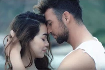 Hồ Ngọc Hà quấn quýt trai Tây trong MV "Định mệnh"