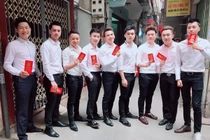 Ngắm dàn mỹ nam toàn “sao” bê tráp cho Khắc Việt trong đám hỏi