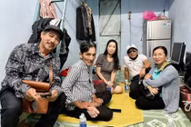 Nghệ sĩ Thương Tín đã xuất viện về nhà trọ