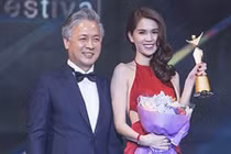 Trang Khiếu giải oan cho Ngọc Trinh vụ giải “Nữ hoàng bikini“