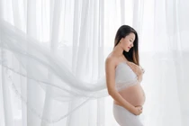 Nguyệt Ánh khoe bụng bầu sắp sinh sau khi lấy chồng Ấn Độ