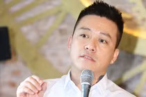 Tuấn Hưng không dám bước chân ra đường sau ồn ào bị hủy show