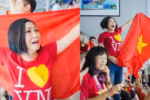 Ca sĩ Phương Thanh khóc, cười cùng SEA Games 28 