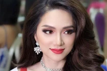 Mr. Đàm: “Hương Giang có lợi thế sắc vóc, trí thông minh, đăng quang thuyết phục“