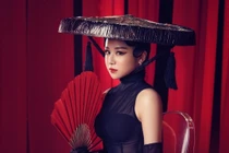 Nhã Tiên mặc áo dài không quần phản cảm: “Cố ý để gây chú ý...”