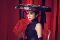 Nhã Tiên mặc áo dài không quần phản cảm: “Cố ý để gây chú ý...”