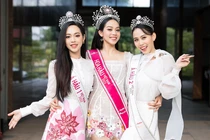 Hoa hậu Thanh Thủy đọ sắc cùng hai á hậu sau đăng quang