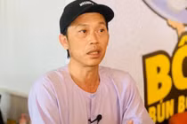 Hành động gây sốt của Hoài Linh khi diễn hội chợ 