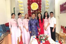 Tuyết Lan hạnh phúc trong lễ ăn hỏi với bạn trai doanh nhân 