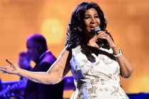 Sự nghiệp lẫy lừng của ca sĩ Aretha Franklin vừa qua đời