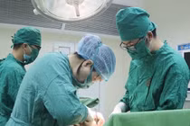 Người phụ nữ 43 tuổi suýt tử vong vì tự phá thai tại nhà