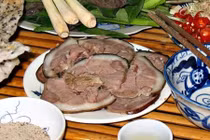 Tục ăn thịt chó ngày Tết ở một làng tại Hà Nội