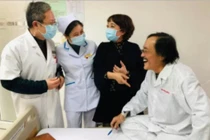 Nghệ sĩ Giang Còi nhập viện vì mất tiếng, nghi có khối u ở họng