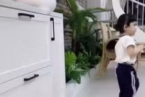 Con gái Trường Giang - Nhã Phương lộ mặt cute, làm việc nhà thoăn thoắt