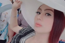 Lâm Khánh Chi khoe ảnh căng mượt sau khi bị chê da sần sùi phát sợ