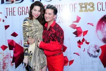 Hồ Ngọc Hà vào bar quẩy cùng Đàm Vĩnh Hưng