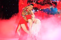 Khánh Thi - Phan Hiển tái xuất sau lùm xùm tình cảm