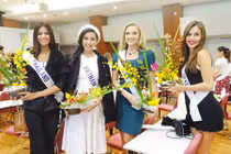 Thúy Vân học múa Sakura tại Hoa hậu Quốc tế 2015