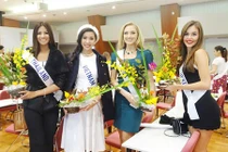 Thúy Vân học múa Sakura tại Hoa hậu Quốc tế 2015