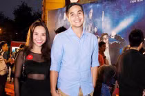 Baggio mặc quần soóc đi xem phim với vợ mới