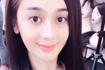 Mặt mộc xuống phố, Lâm Khánh Chi được khen tới tấp vì quá xinh