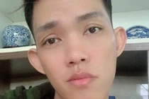 Người mẫu Hoàng Ân phải bán trang phục biểu diễn lấy tiền chữa bệnh