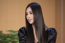 Hoa hậu Tiểu Vy tiết lộ có "crush" năm lớp 3 gây bất ngờ