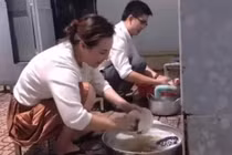 Vợ đại gia của Quý Bình rửa bát nhoay nhoáy khi về nhà chồng