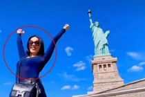 Lệ Quyên mặc áo gây tranh cãi check-in tượng Nữ thần tự do