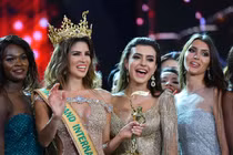 Tân Hoa hậu Hòa bình làm gì với tiền thưởng 40.000 USD?