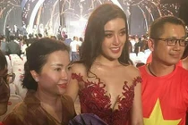 Huyền My khóc sưng mắt, gửi lời xin lỗi khi trượt Top 5