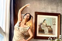 Diva Hồng Nhung giữ vóc dáng thon gọn ở tuổi 51