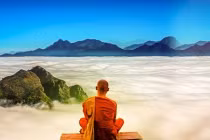 Sông có khúc, người có lúc, không tranh đấu thì phúc báo đong đầy