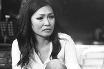 Phương Thanh: "Dân nấu nồi cháo, nghệ sĩ đi tình nguyện vừa ăn vừa khóc"