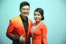 Hoài Linh - Việt Hương không thể theo máy bay đưa Chí Tài về Mỹ