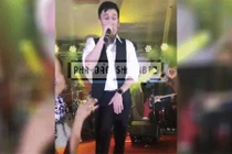 Dương Triệu Vũ có ý khởi kiện vì bị sàm sỡ vùng kín trên sân khấu