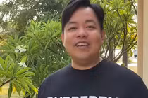 Quang Lê khoe ăn tôm hùm, mua dàn máy 30.000 đô vứt xó