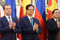 Ngày làm việc đầu của Thủ tướng Nga Dmitry Medvedev tại VN