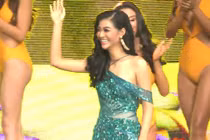 Kiều Loan thắng giải Vote vào thẳng Top 10, MC gọi mãi không ra vì ... bận thay váy!