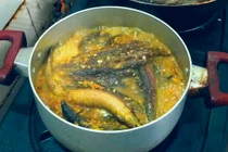 Xa quê, thèm món chạch đồng kho tương của mẹ!