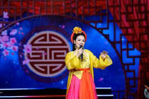 Tân Nhàn đa tài khiến khán giả say lòng, nức nở khen