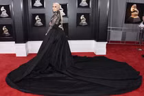 Lady Gaga và dàn sao khoe sắc trên thảm đỏ Grammy 2018